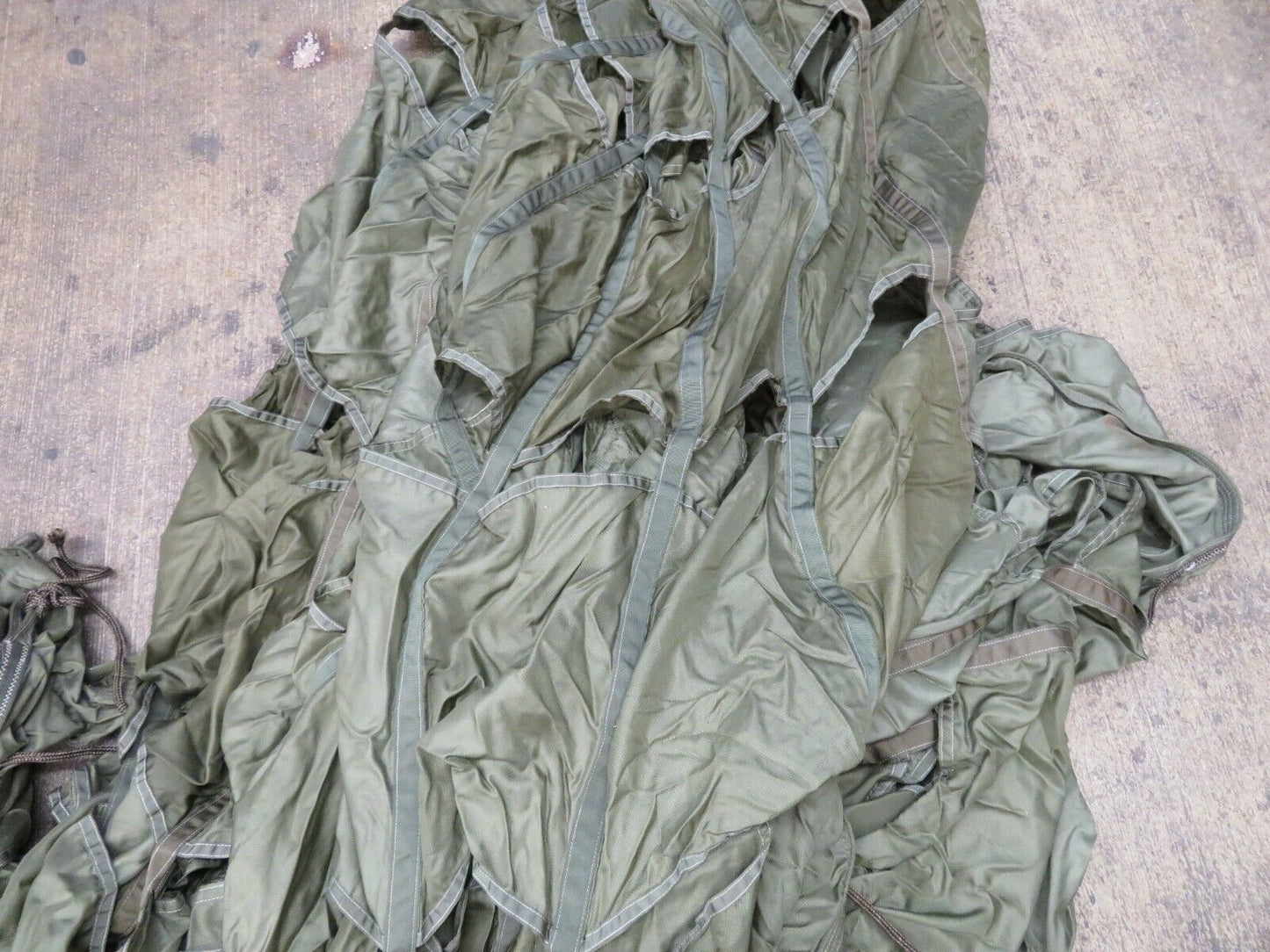 Vintage Authentic 1968 Cargo Canopy Parachute 52K6329 Man Cave or Bar (0422-06)