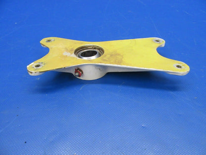 Piper PA-24-250 Comanche Main Gear Fitting AFT LH P/N 20393-00 (1219-126)