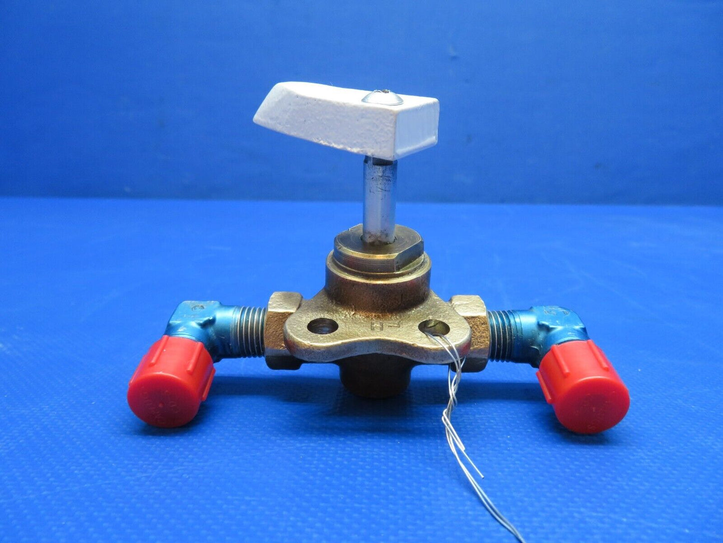 Grumman Yankee Trainer / TR-2 AA-1B Fuel Valve Assy P/N 40114-1 OH (0224-1447)