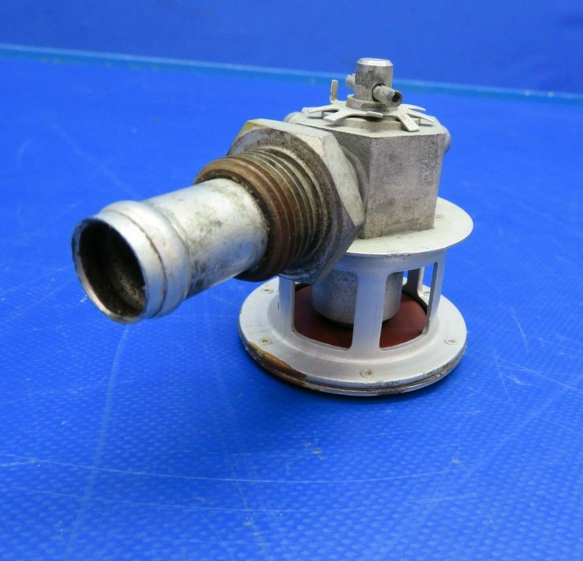 Beech Sierra C24R Airborne Vacuum Regulating Valve P/N 2H3-12 (0520-301)