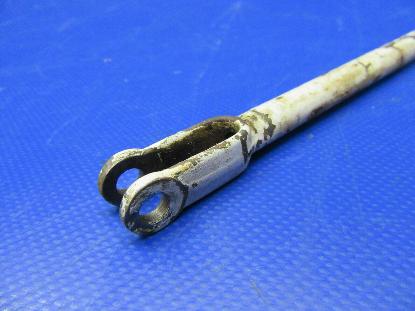 Cessna 310R Rudder Trim Push Pull Rod Assembly P/N 0832141-15 (0320-214)