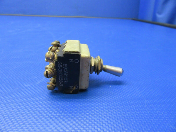 Beech Baron 95-B55 Toggle Switch P/N 35-380053-9 (1121-346)