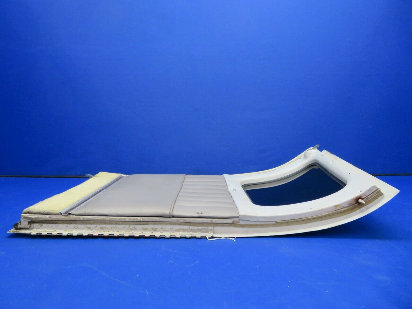 Beech 58 Baron Utility Door Aft Tint Green P/N 36-430011-3 (0521-82)