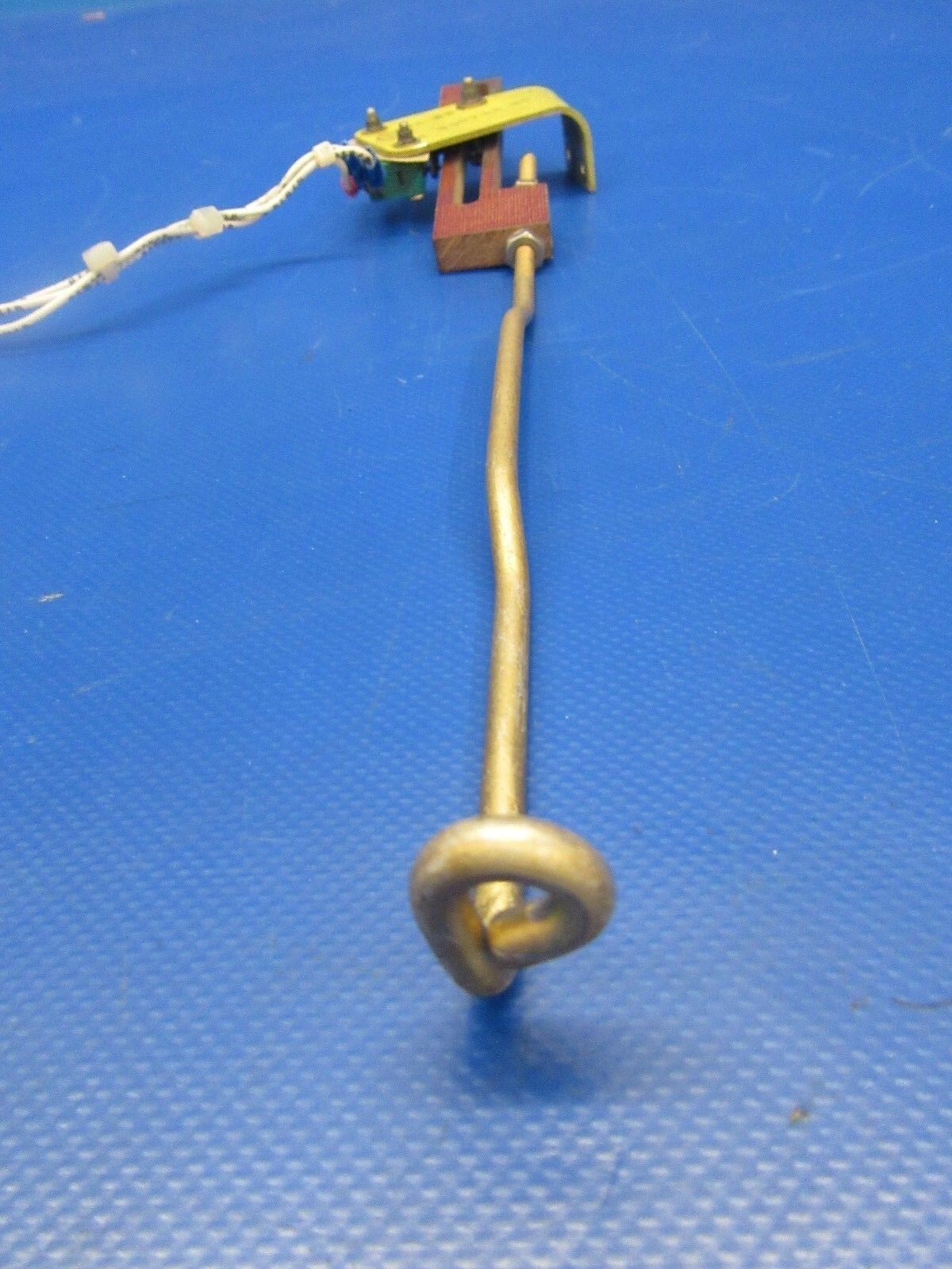 Beech Baron 58P Throttle Warning Safety Switch Assy P/N 95-324006-121 (0318-65)