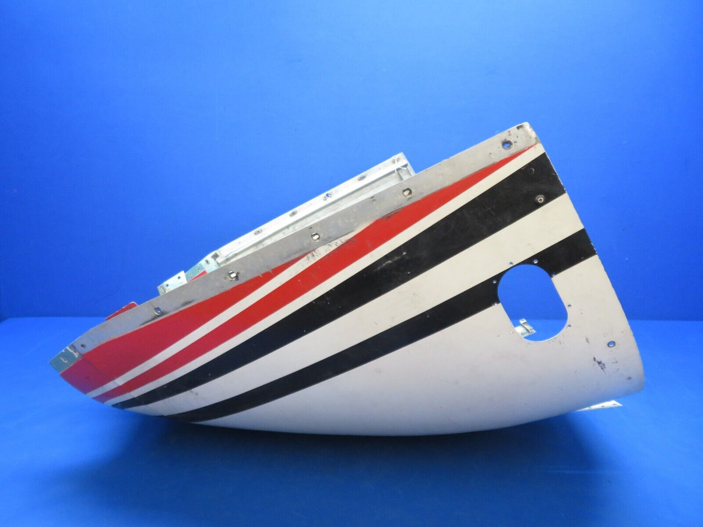 Cessna Cardinal 177 Lower Cowl Assembly w/ Cowl Flaps P/N 1752090-200 (1123-247)