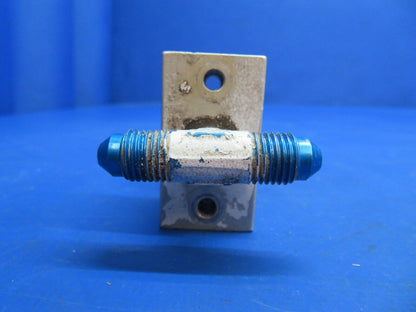Lake LA-4-200 Fuel Drain Manifold Block Assy LH Wing P/N 180012 (1222-954)