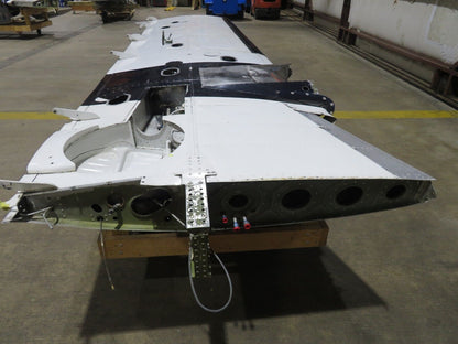 1980 Piper PA-34-200T Seneca II RH Wing P/N 37093-13R w/ De-ice (0224-94)