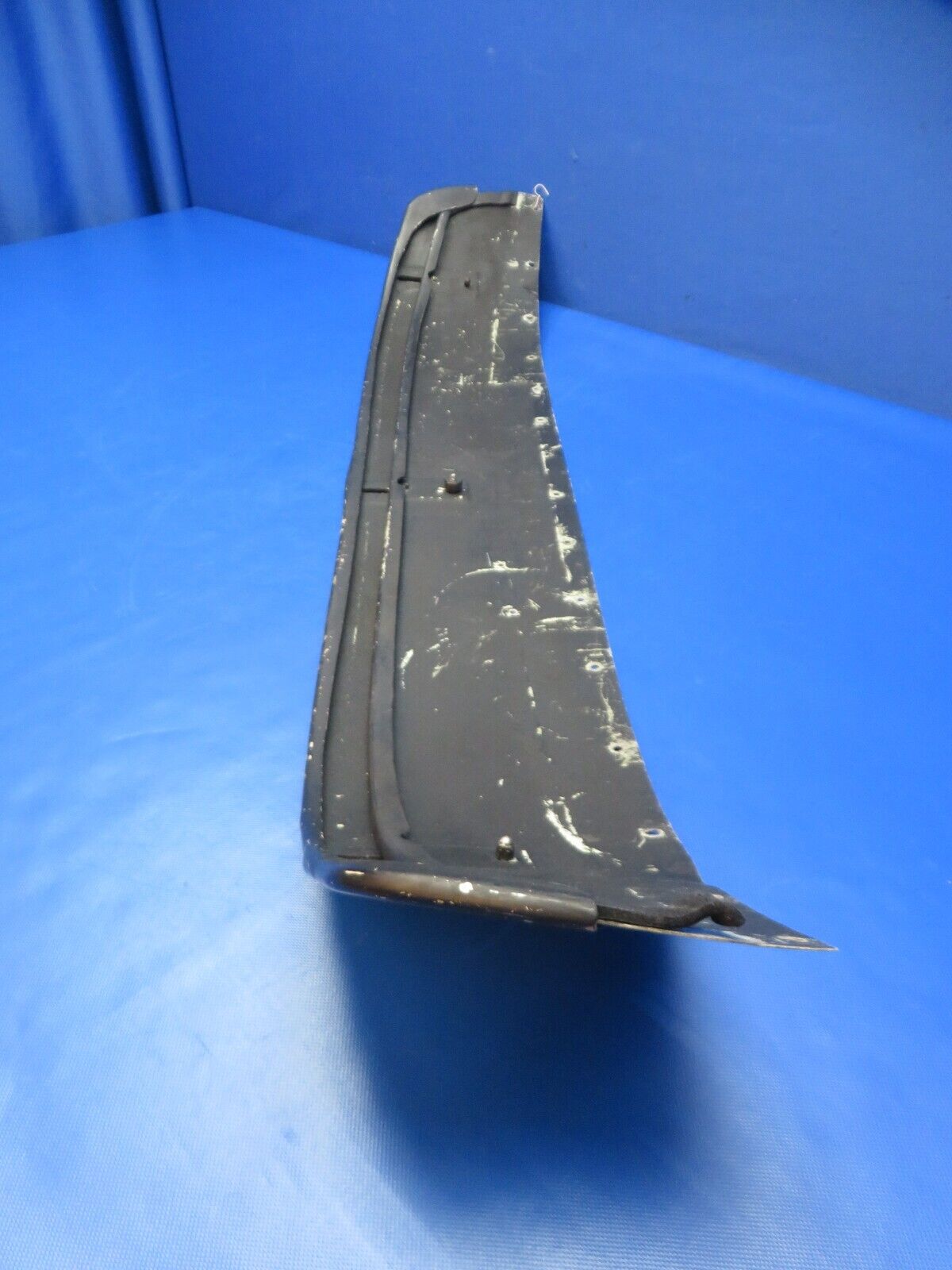 Cessna 401 / 401A Glareshield Assy Stationary & Extension 5017151-3 (1223-373)