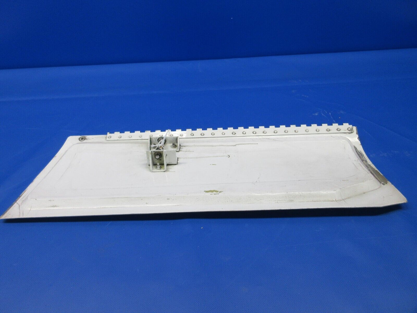 Beech King Air 200 Main Gear Door LH OTBD RH INBD P/N 99-810030-3 (0224-1370)