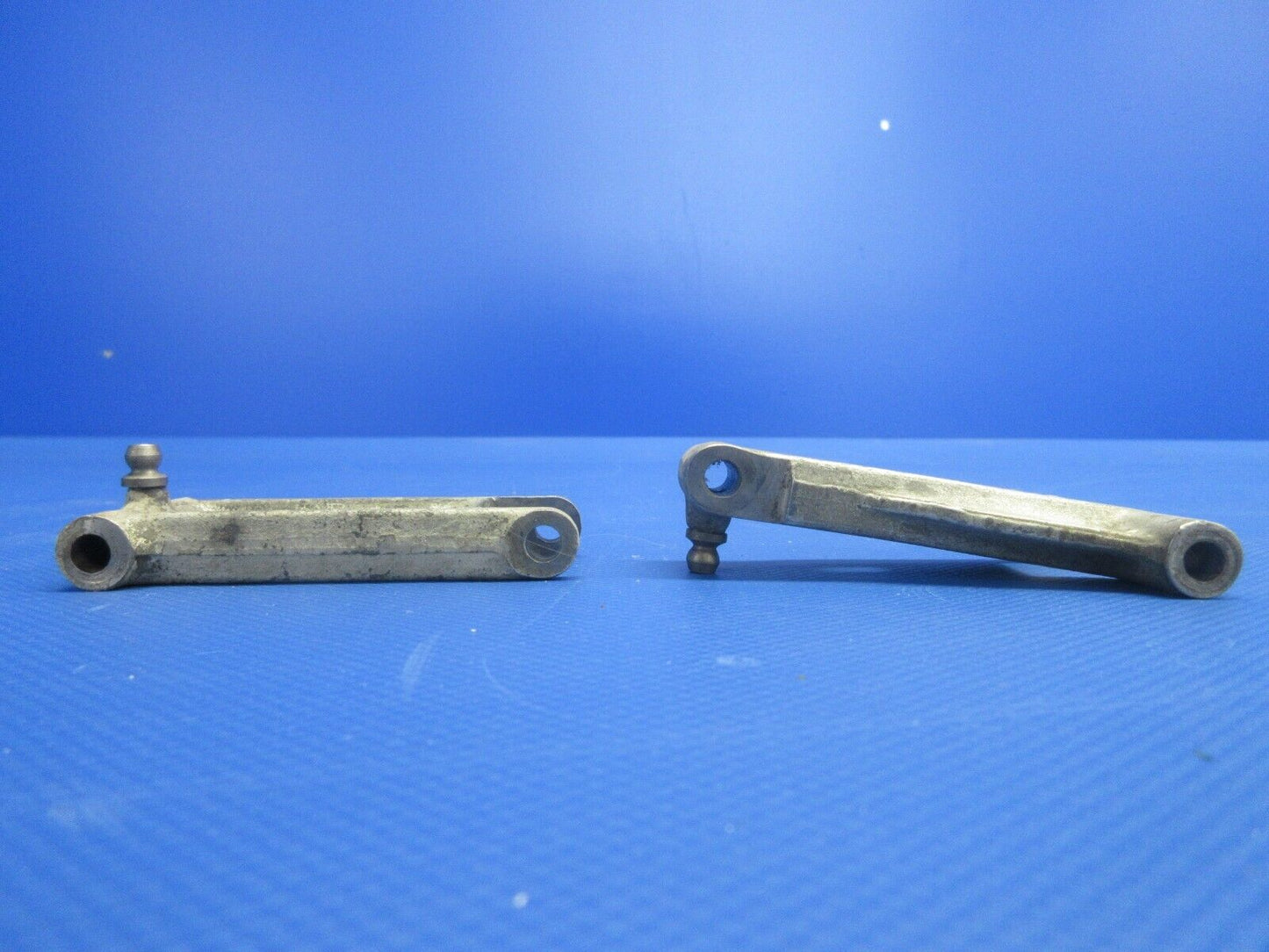 Beech Bonanza Nose Gear Steering Side Link P/N 35-825173 (0224-1160)