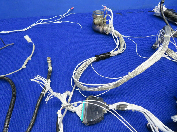 Cirrus SR-22 Wiring Harness FOR PARTS (0122-03)