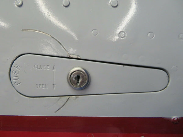 Beech Baron 58P Door Aft Cabin No Key 102-430155-601 (0320-464)