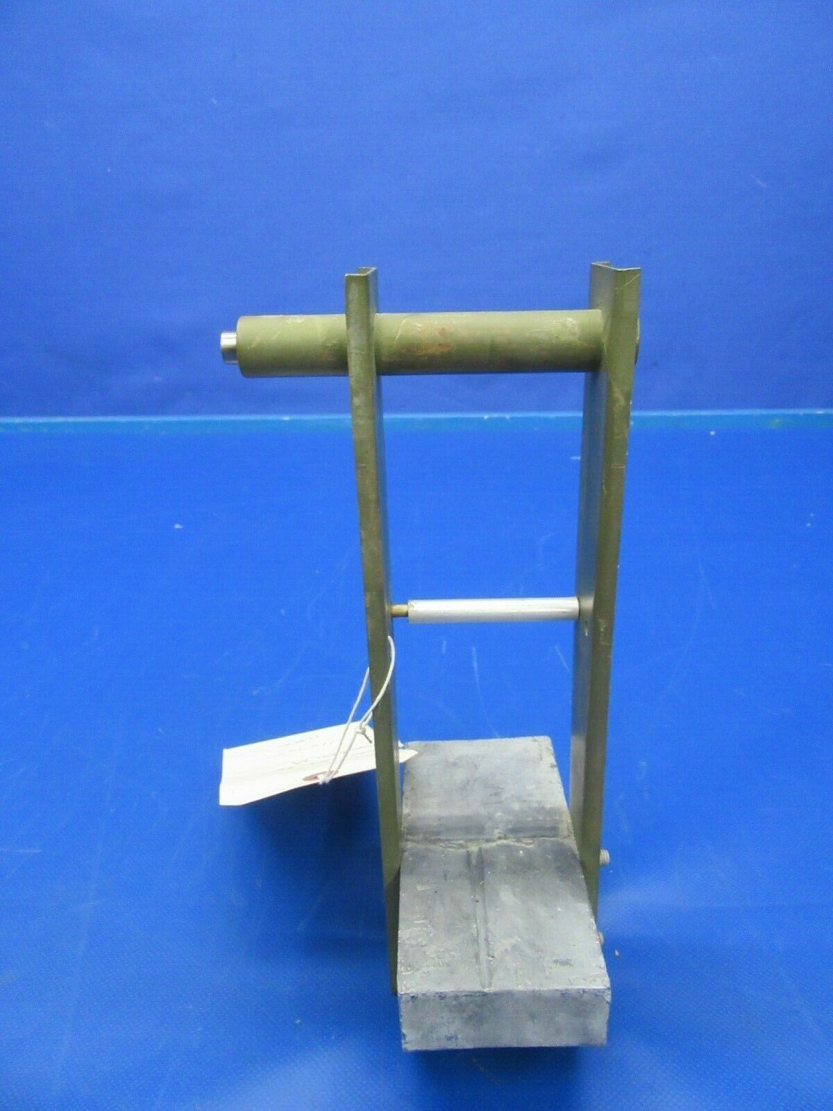 Cessna 310R Elevator Bobweight Arm & Weight P/N 0813081-26, 0813081-2 (0319-86)