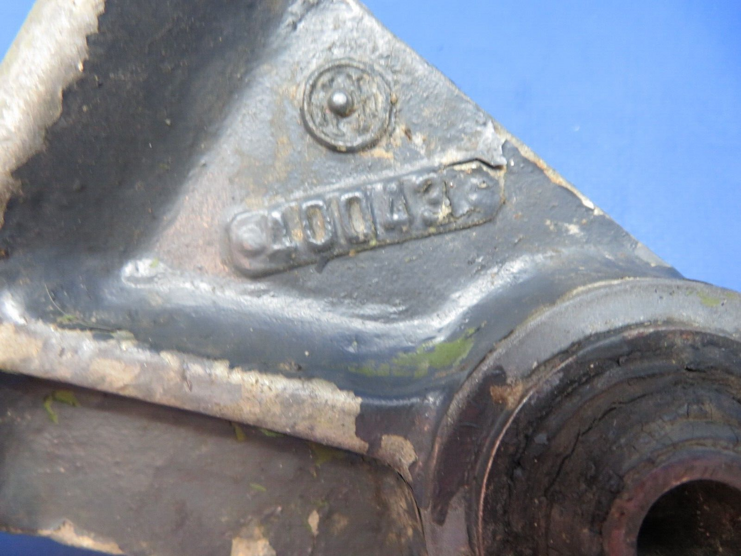 Continental O-300 LH AFT RH FWD Engine Mount Bracket P/N 40043 (0723-540)