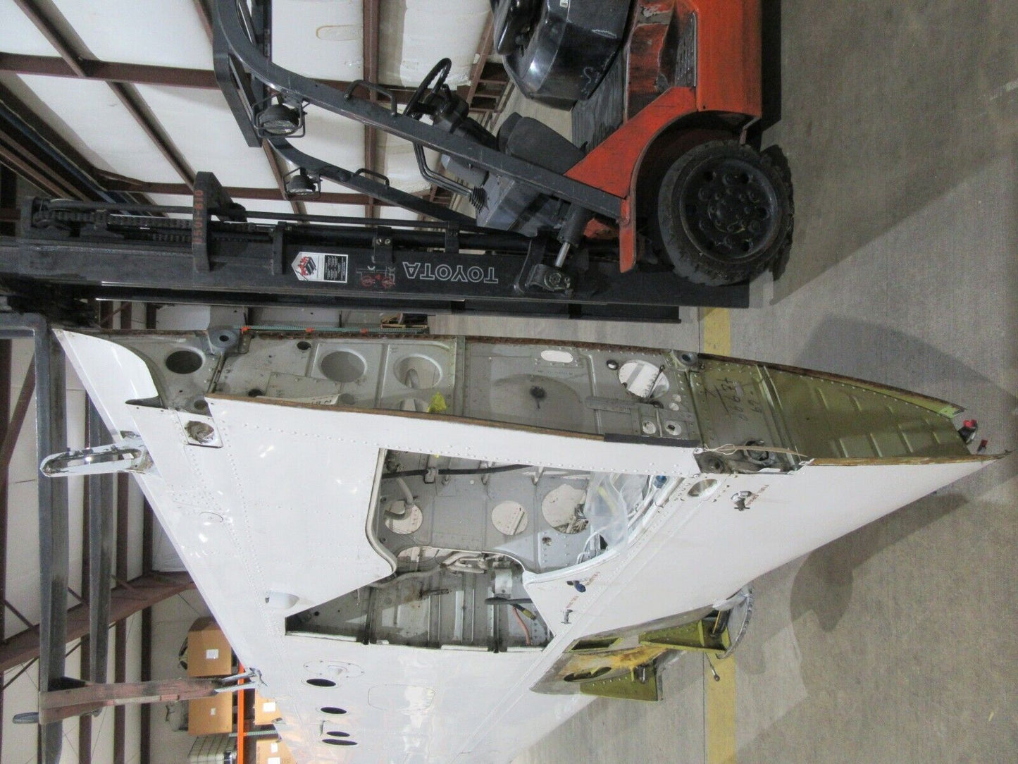 1974 Beech Baron E-55 Wing LH P/N 96-110005-703 (1119-02)