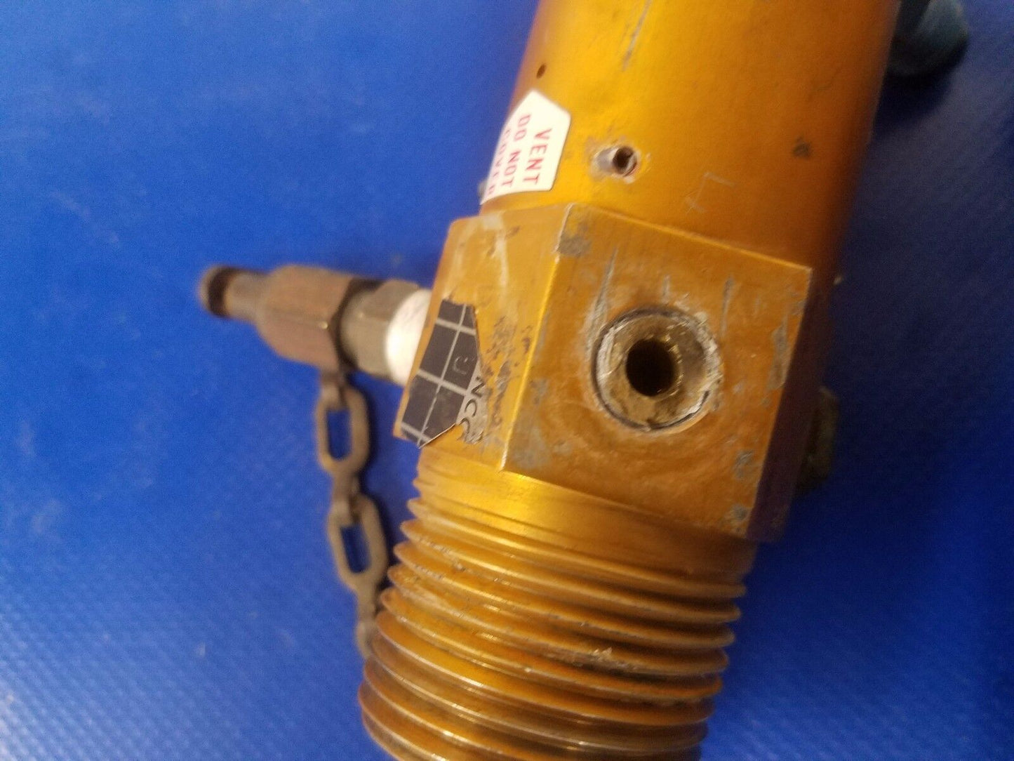 Zep Aero Oxygen Regulators CORES ONLY -  LOT OF 2 P/N F226-1100-3 (0217-83)