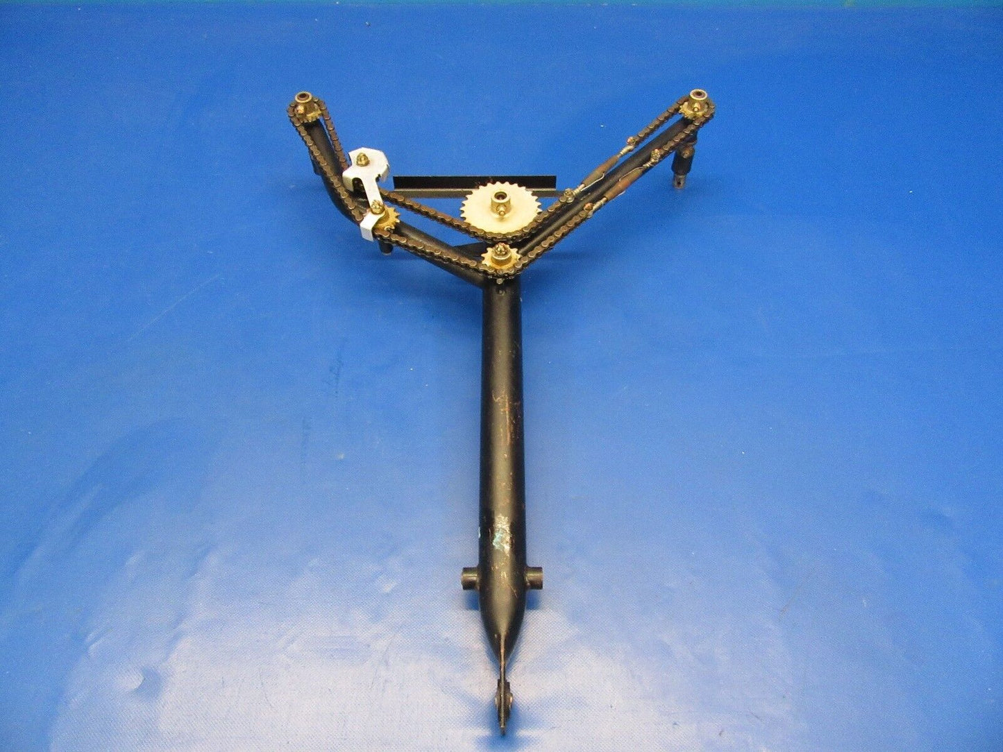 Cessna 150 152 Control Column Y Assy P/N 0460128-1 (0617-152)