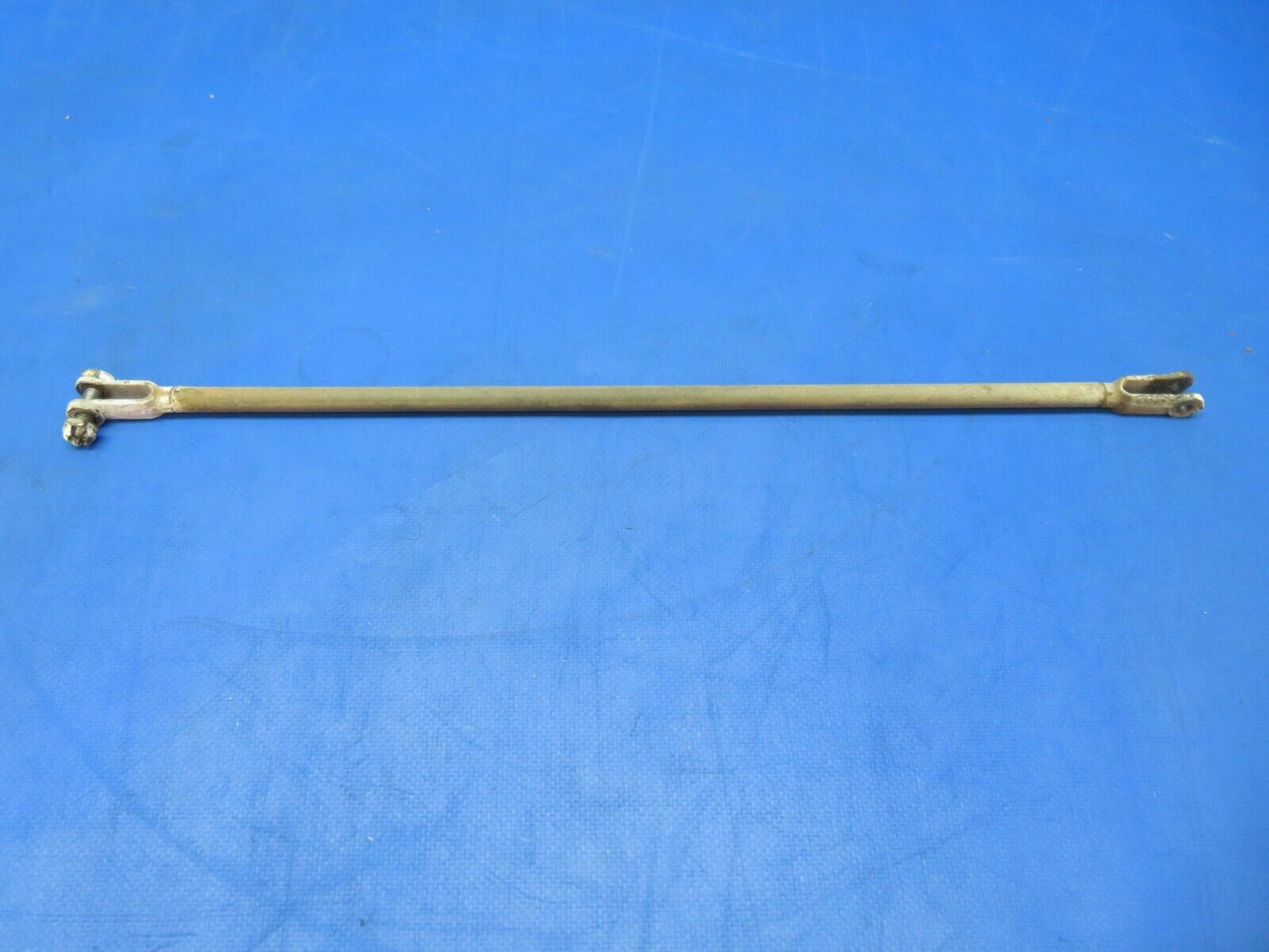 Cessna 310 / 310I Rudder Tab Push-Pull Rod Assy P/N 0832141-7 (0723-522)