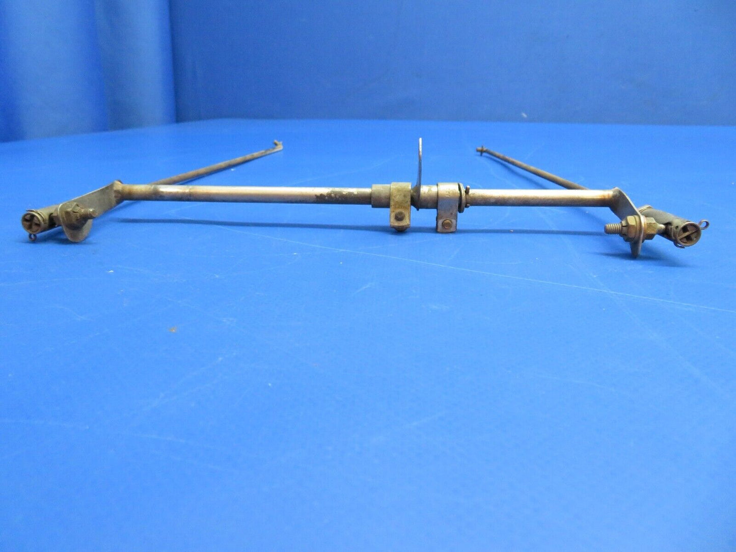 Piper PA-28R-200 Arrow Cabin Heat Valve Torque Tube & Rod P/N67389-00 (1022-618)