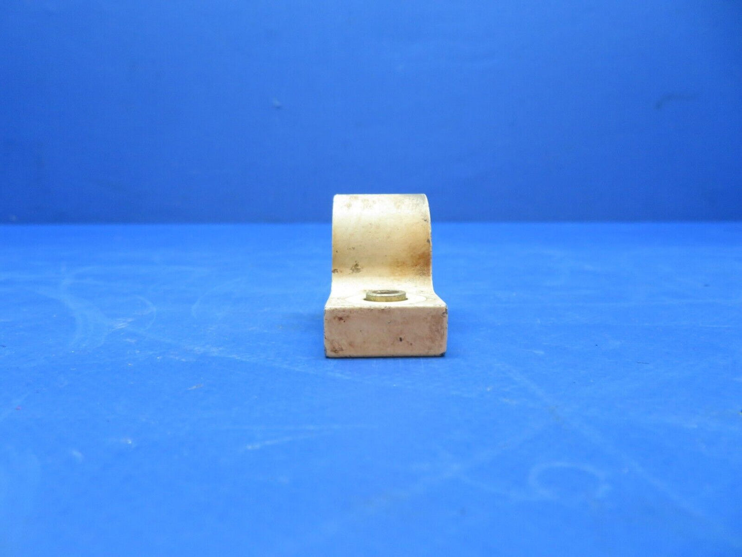 Cessna 188B AGpickup Control Stick Fwd Bearing Housing P/N 1660406-2 (0723-562)