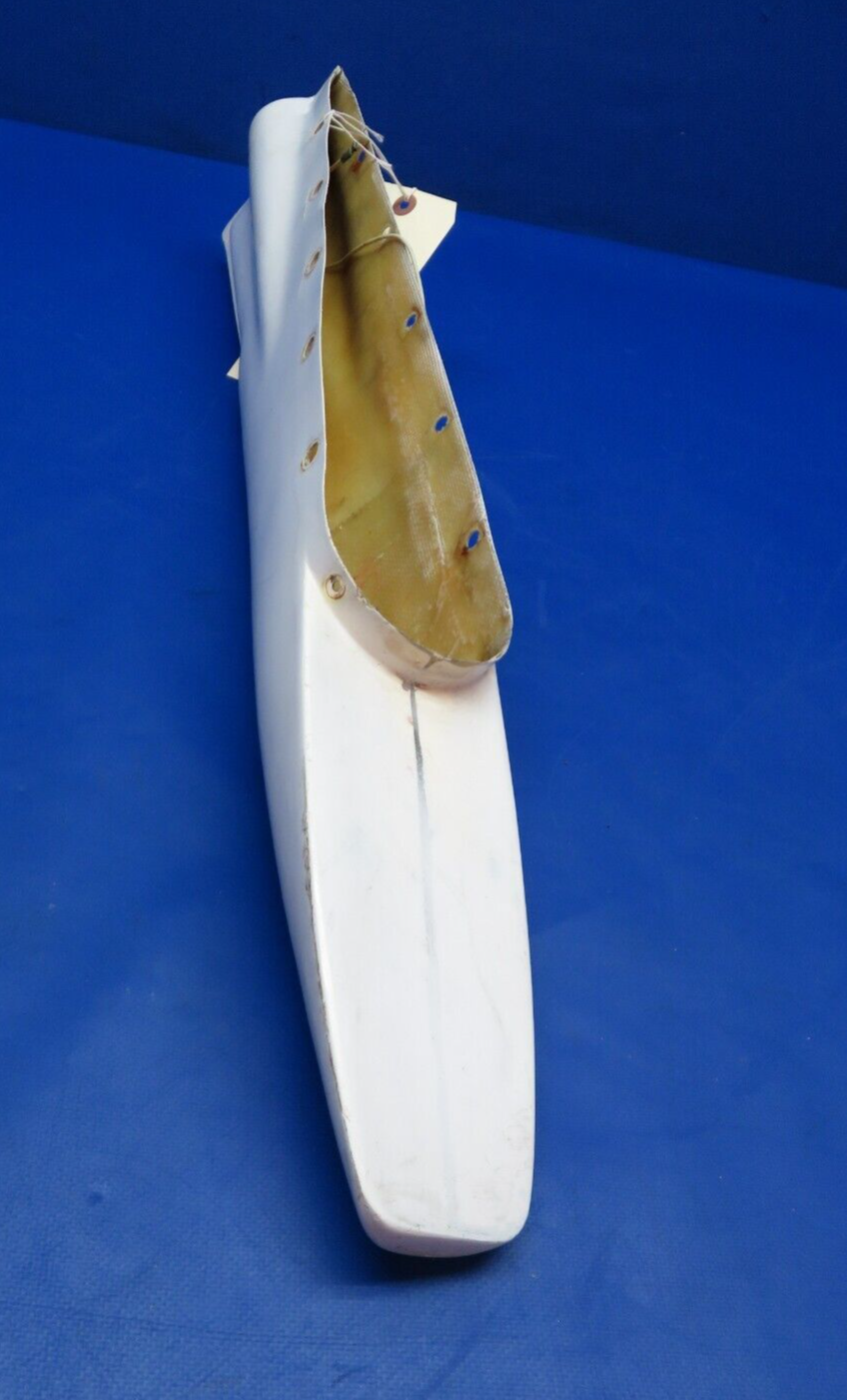 Piper PA 38-112 Upper Rudder Fairing & Balance Weight P/N 77612-02 (0523-182)
