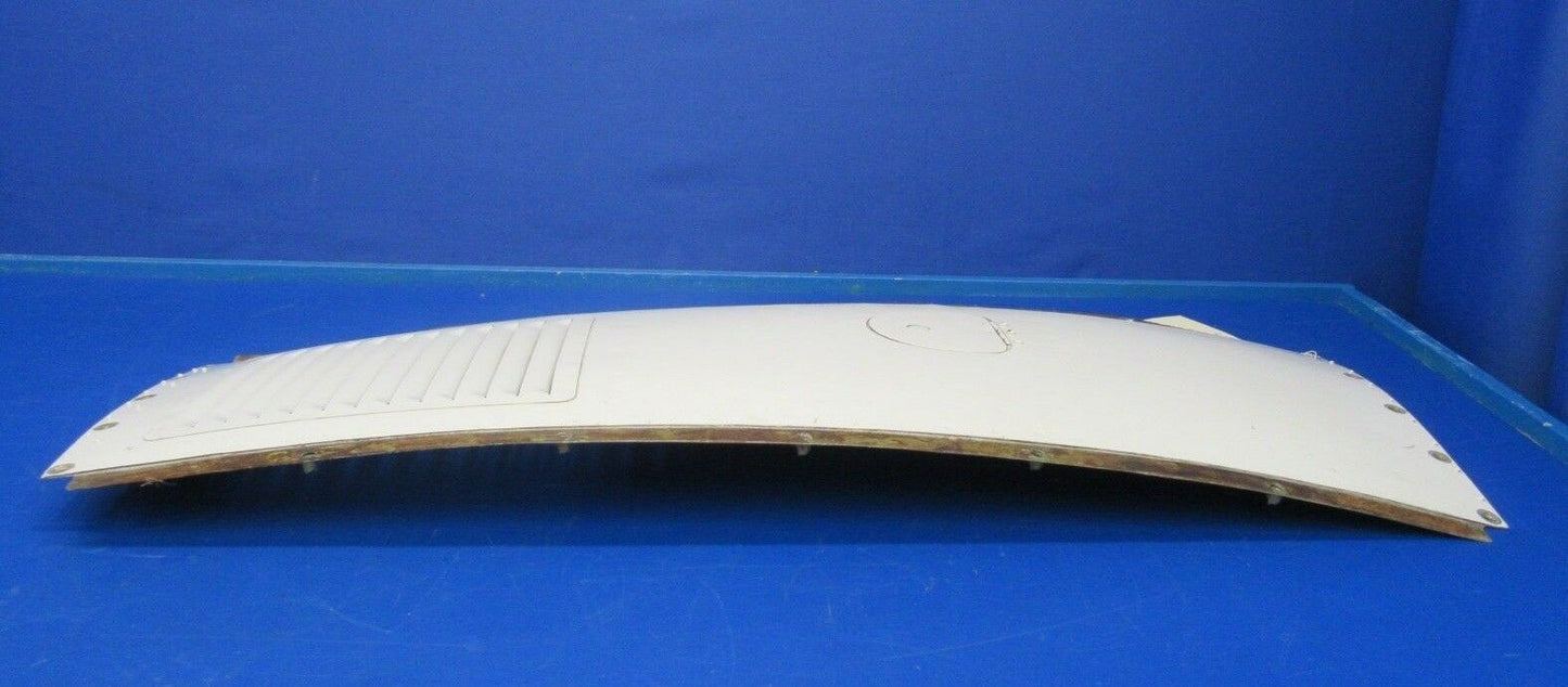 Piper Seneca II Top Center Cowl P/N 37207-101, 67995-002 (0818-256)