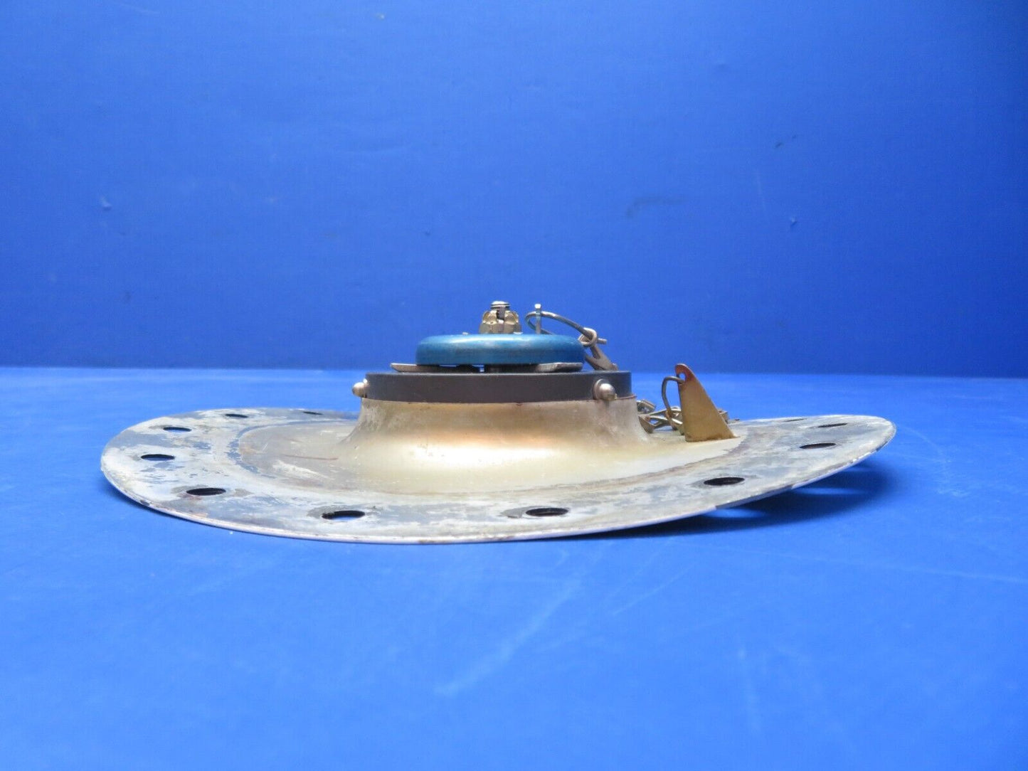 Cessna 310 / 310I RH Tip Tank Fuel Adapter w/ Cap P/N 0823410-2 (1023-125)