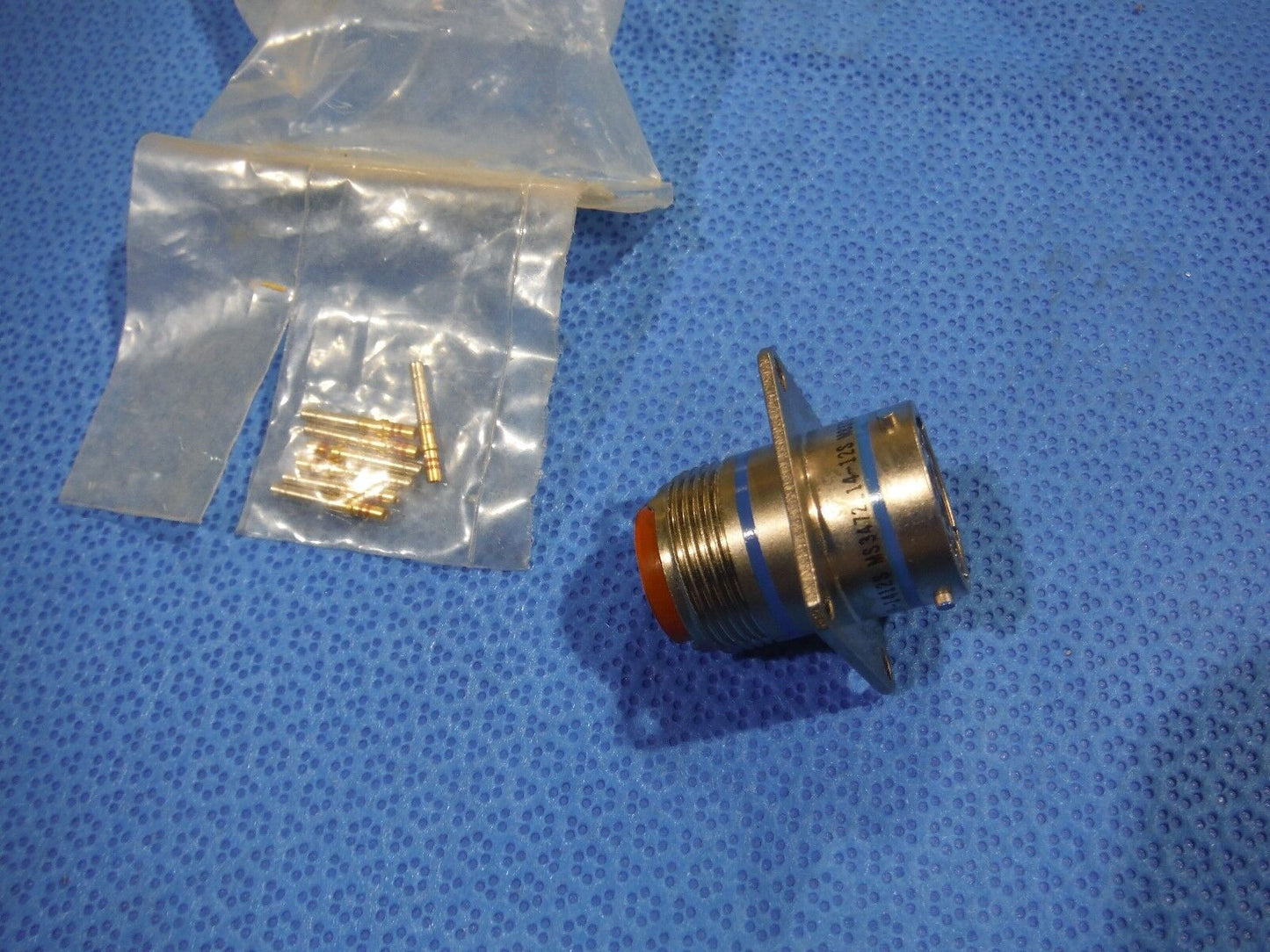 Amphenol Circular Connector P/N MS3472L14-12S   (1015-17)