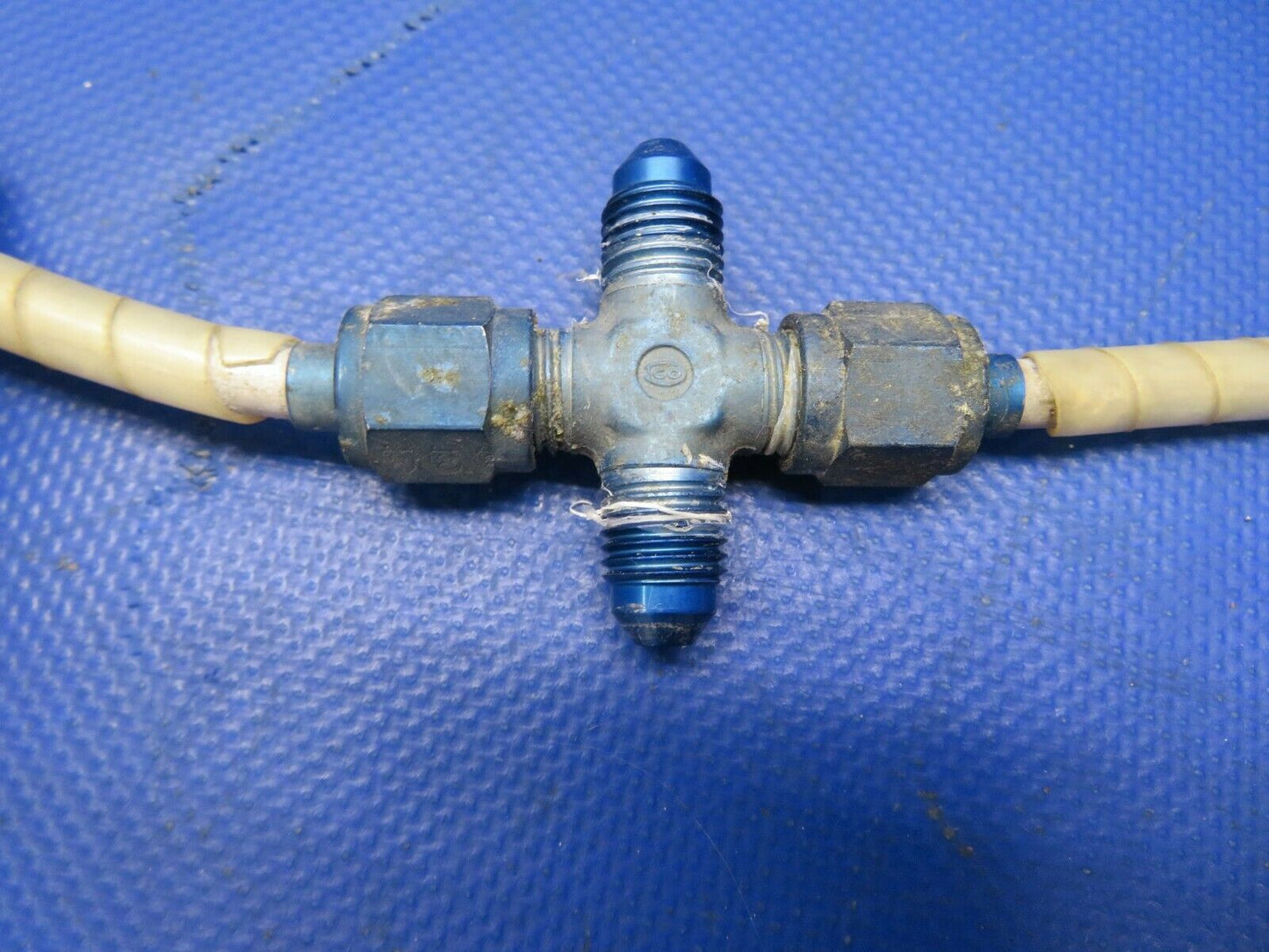 Cessna Oxygen Outlet Valves w/ Lines P/N C166006-0109 LOT (0821-831)