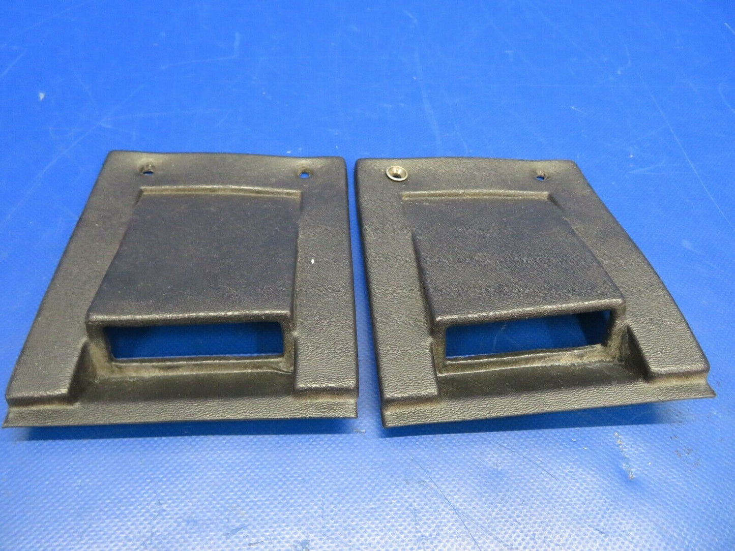 Beech Baron B58P Escutcheon Shoulder Harness 106-530049-4 Black 1 Pair (0320-93)