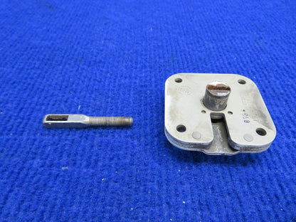 Piper PA-31 Navajo Hartwell Cowl Latch Housing w/ Eye Bolt P/N H767 (0522-764)