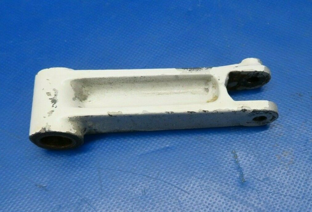 Beech Baron 95-B55 Arm Assy Nose Gear Steering Idler P/N 35-825052-2 (0320-110)