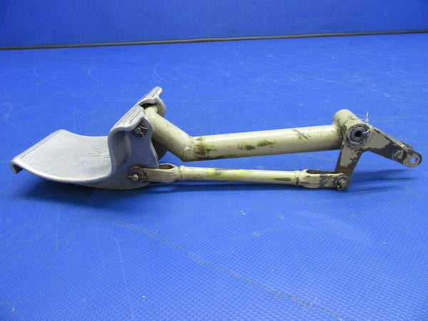 Mooney M20G Rudder Pedal Pilot / RH P/N 720016-002 (0921-316)