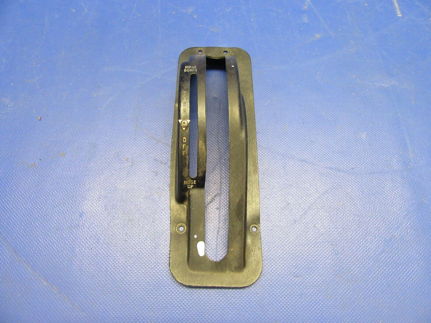 Cessna 182D Cover Assembly Trim Control Wheel P/N 0713025-2 (0821-396)