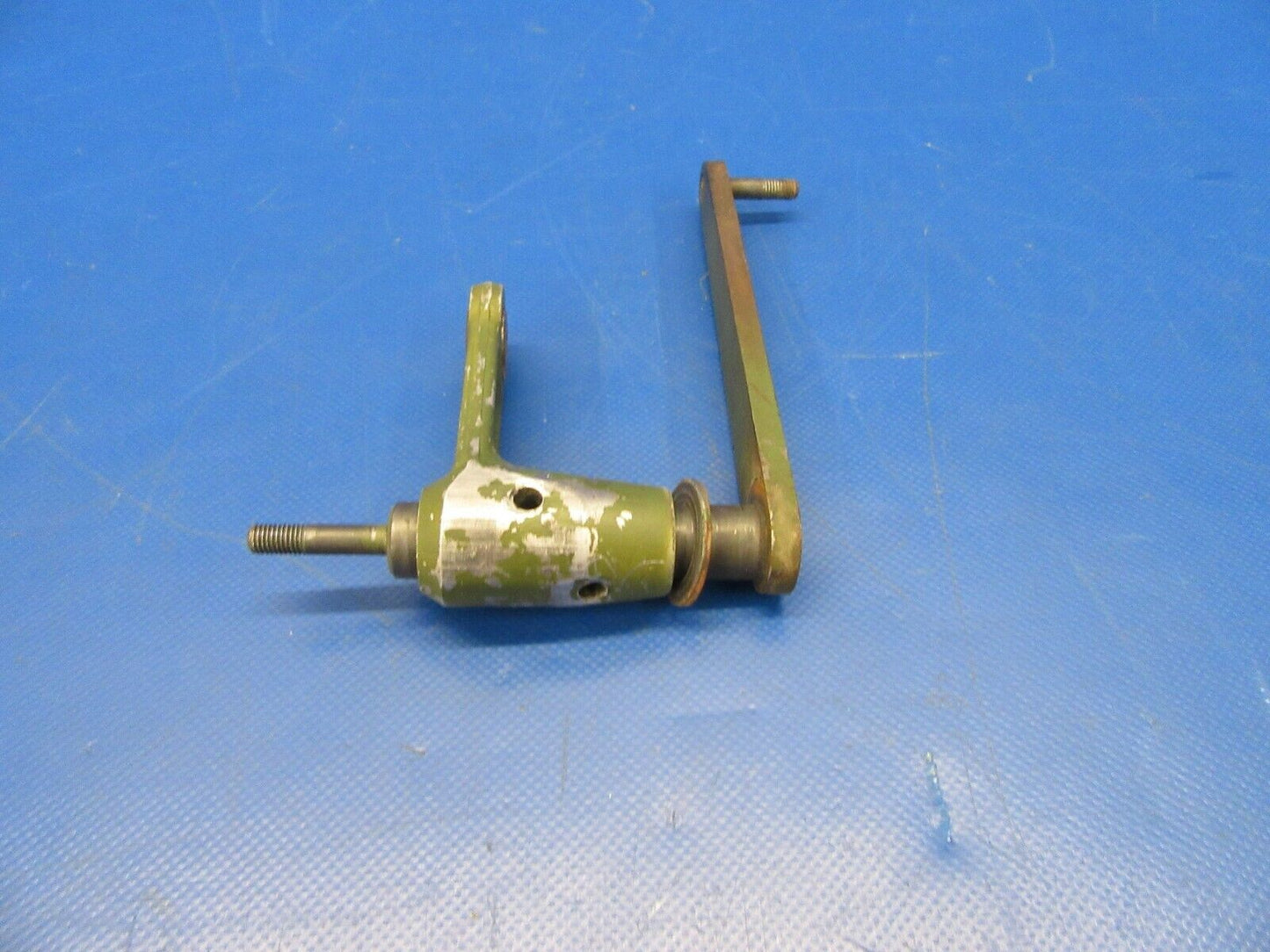 Cessna 310 / T310Q Crank Assy Door Actuator MLG RH 5045001-10 (0619-219)