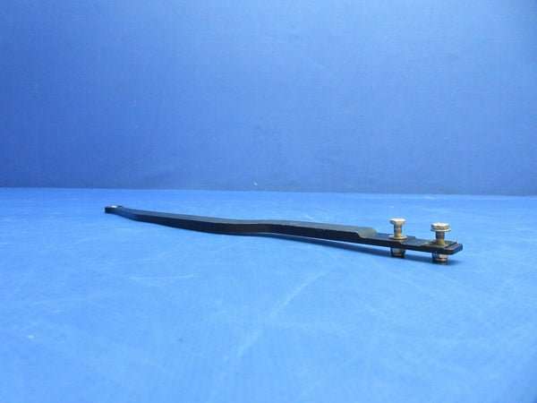 Diamond DA-42 Fuel Selector Rod Assy RH P/N D60-2827-32-00_2 (0623-771)