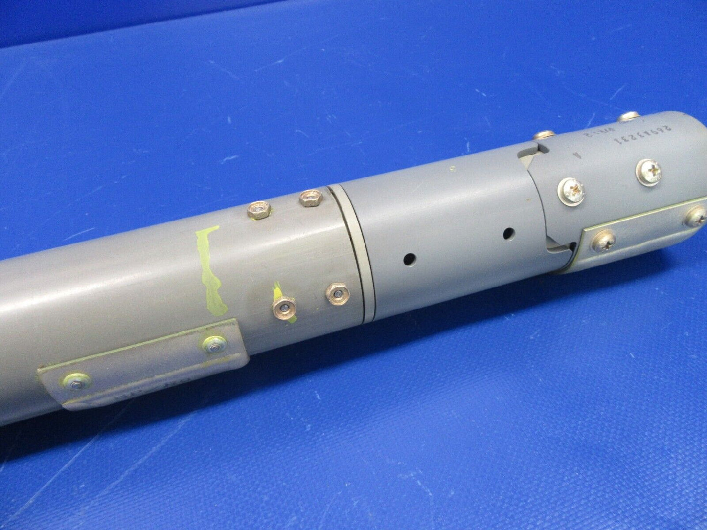 Hughes / Schweizer 269 NOS Landing Skid Assy P/N 269A3231, 269A3235-4 (1123-18)
