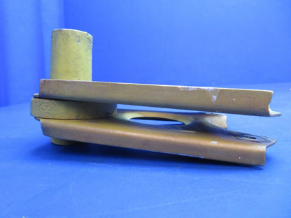 Lake LA-4-200 LH Bellcrank Assy Aileron P/N 2-7109-3 (1222-901)