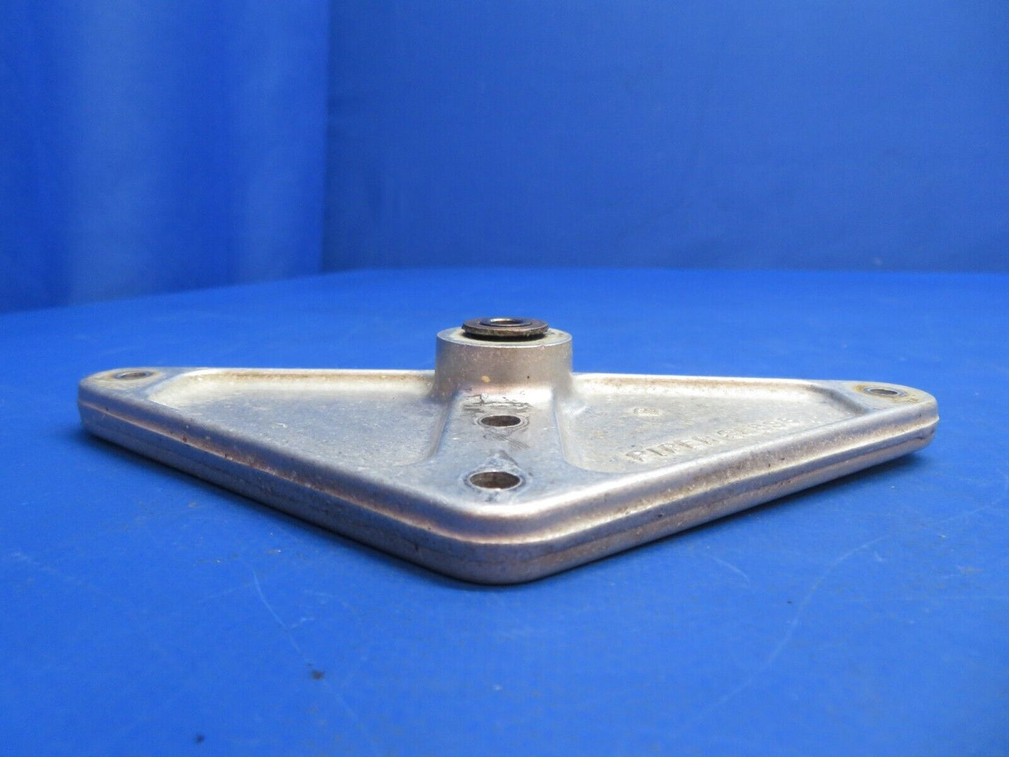 Piper PA-34-200T Seneca II Arm Assy Nose Gear Steering P/N 95395-00 (0223-804)