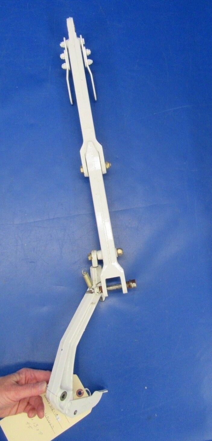 1956 Cessna 310 Linkage Main Gear LH 0841103-7, 0841100-1, 0841102-4 (1118-103)