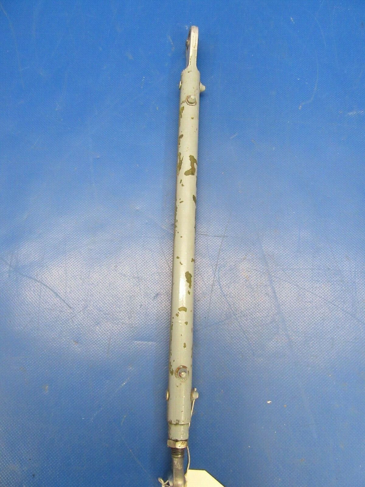 Cessna 310R Nose Gear Tube Assy Gear Drive 0840125-4 (0319-18)
