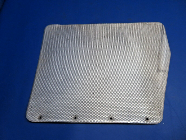 Cessna 172 / 172E Kick Plate Assy LH & RH P/N 0511475-1 (0223-656)