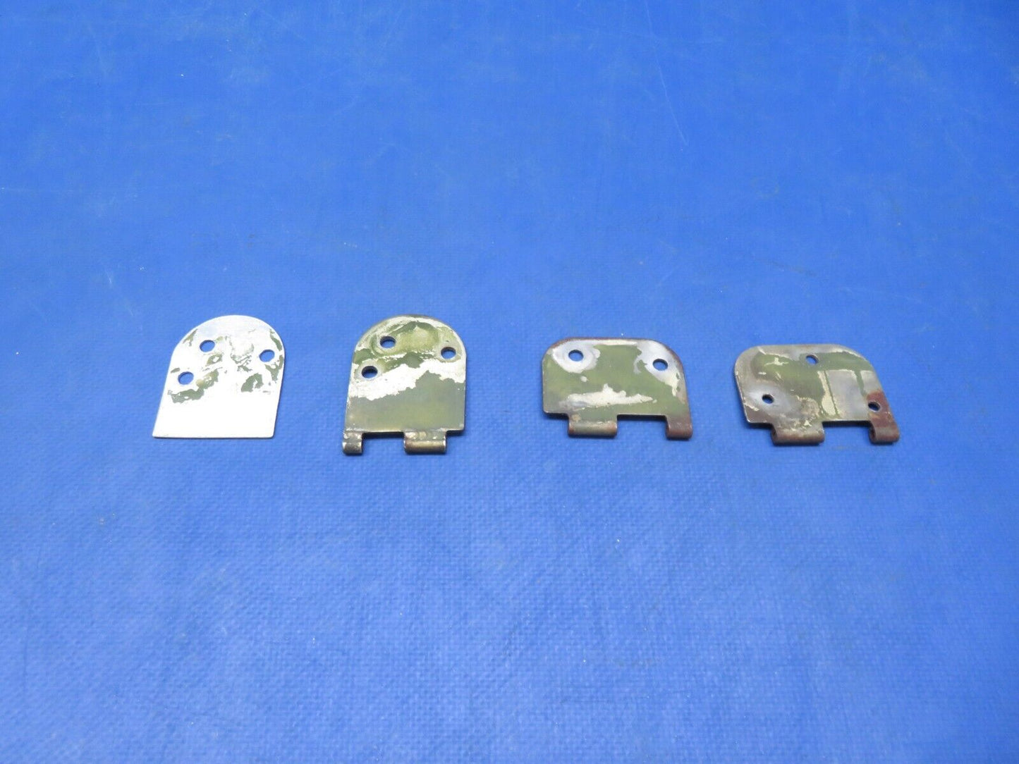 Cessna 172 / 172I LH Cabin Door LWR Hinge, Upper Outer Half 0511237-1 (0923-630)