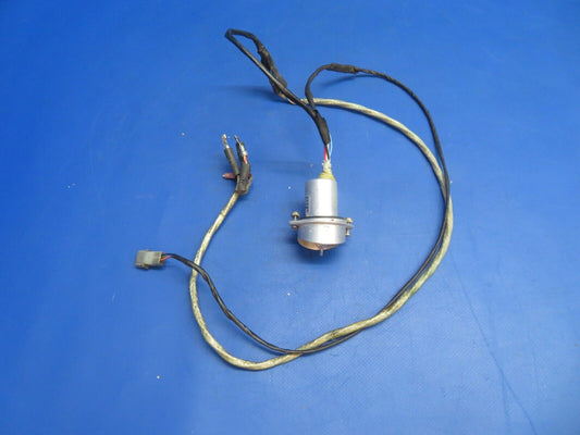 Beech Baron 58P Whelen Tail Strobe Assy - No Lens P/N 01-0750139-00 (0223-562)