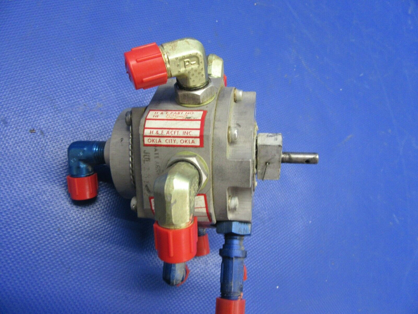 Beech Baron 95-B55 H & E ACFT Fuel Selector Valve LH P/N HE825-2 (1021-570)