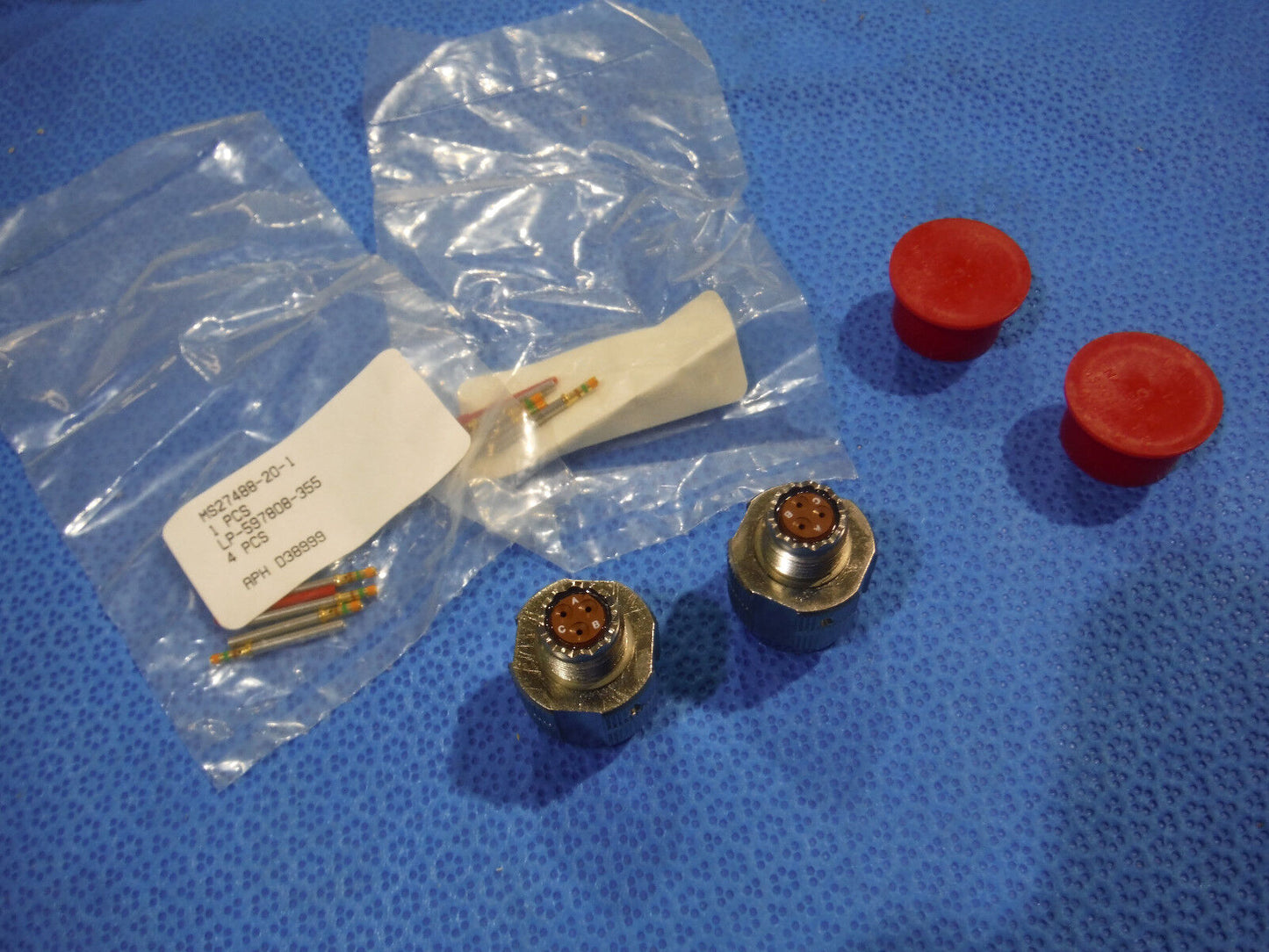 Amphenol Circular Connectors  LOT OF 2  P/N D38999/26FA98SB   (1015-25)
