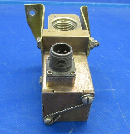 Valcor Valve Shut Off P/N V14500-37 FOR PARTS (1218-178)