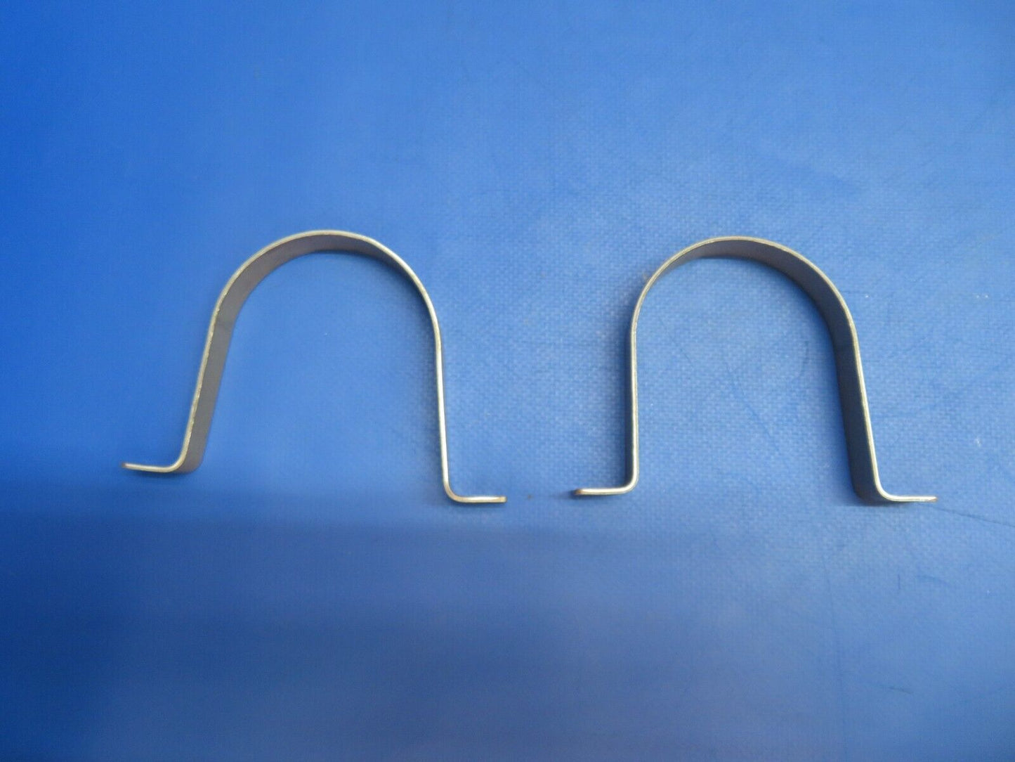 Piper PA-34-200T Seneca II Fuel Pump Strap & Base Assy P/N 98489-02 (0223-883)