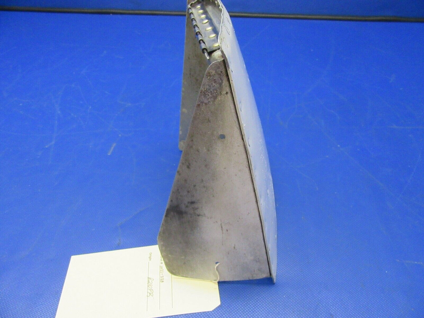Cessna 210 / T210N Cowl Flap LH P/N 1213261-222 (1021-338)