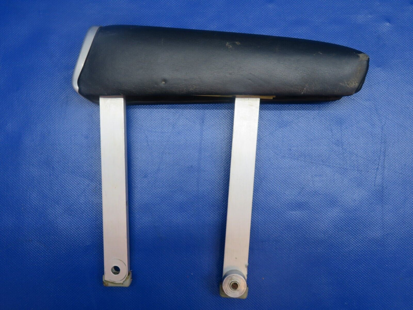 Beech Bonanza Armrest Assy Pilot / Co-pilot Seat P/N 106-53063-1 (0124-1163)